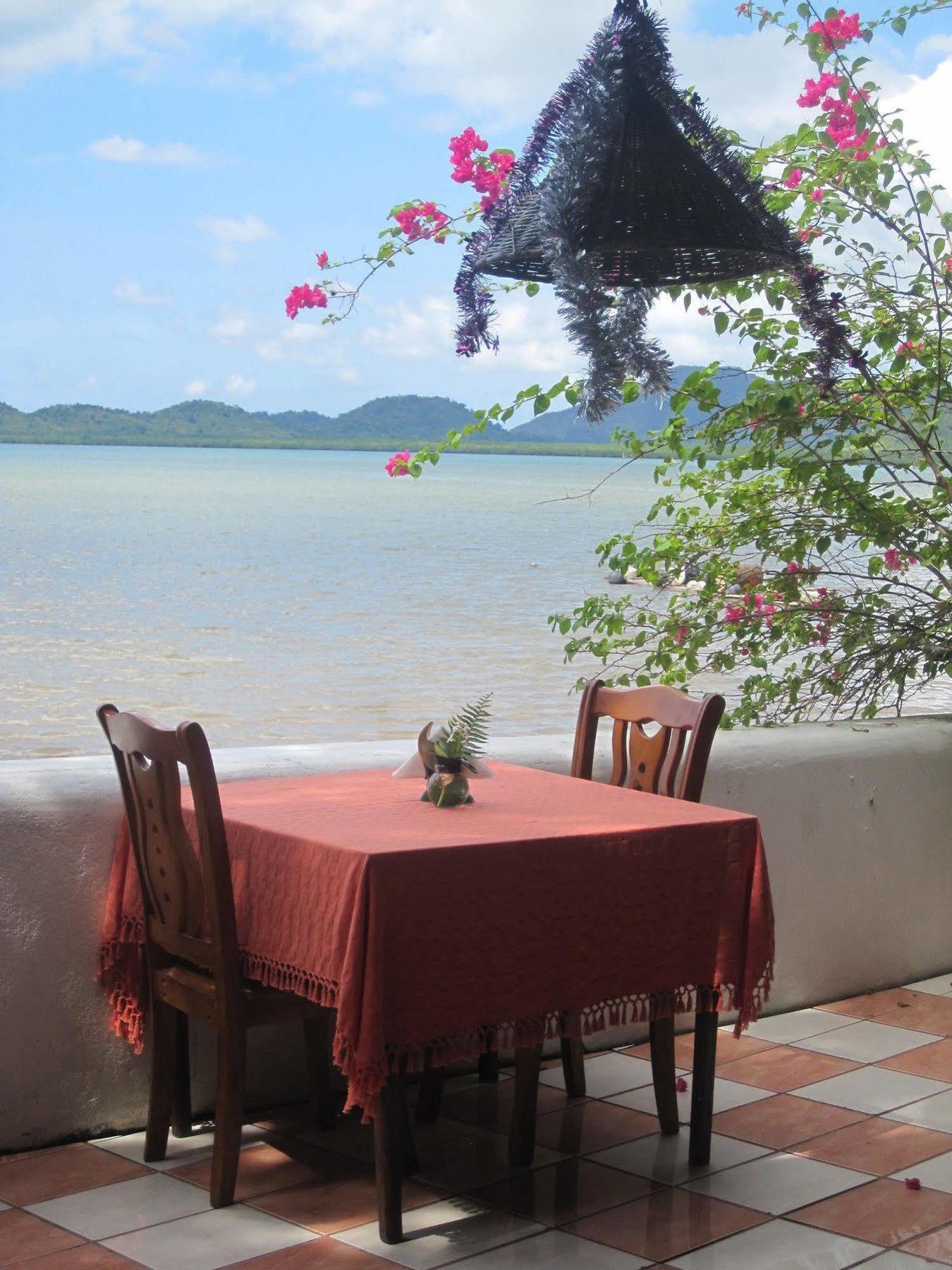 Pierhouse Lodging บูซวงกา ภายนอก รูปภาพ